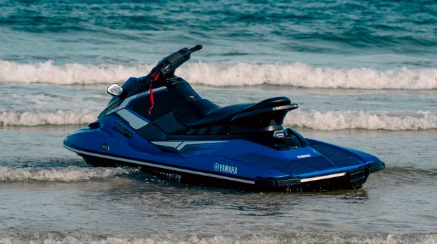 Jet Ski License: Do You Need One? FAQ Guide