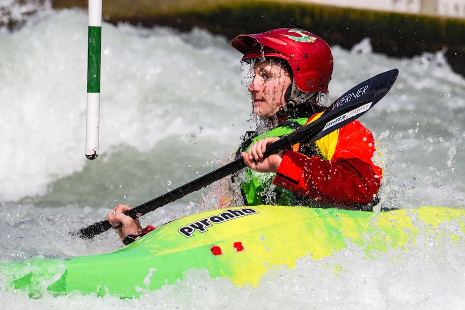 The Basic Kayak Paddle Length Chart by Height