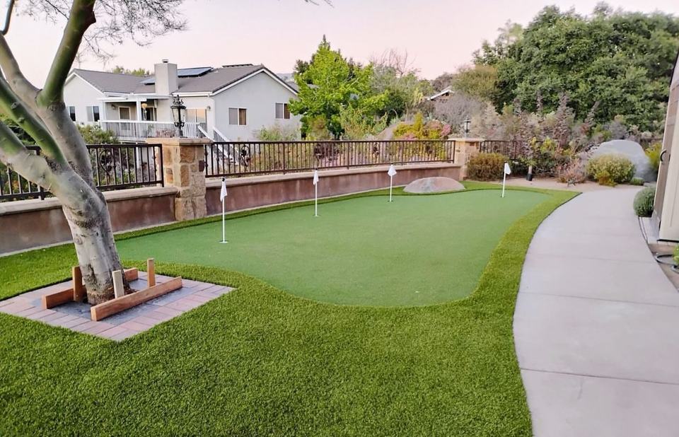 Premium Golf Turf | Synthetic Putting Green Grass | Durable & Realistic