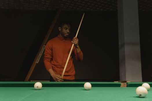 How Often to Replace Snooker Table Cloth? FAQ Guide