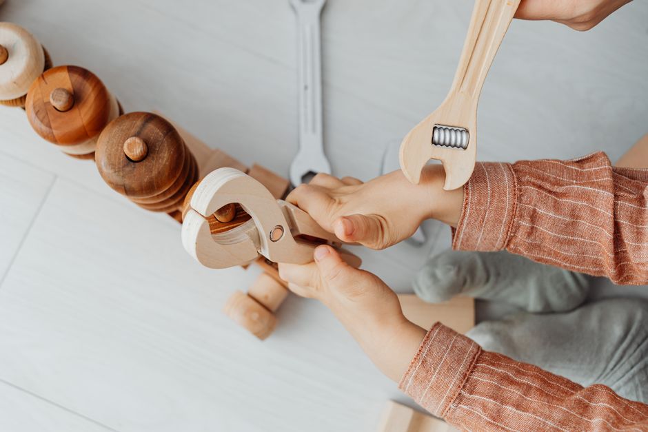 Understanding the Stages of Fine Motor Development