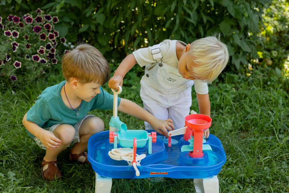 1. Water Play Tables for Toddlers