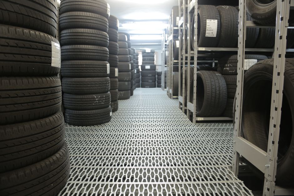Why Storage Equipment Maintenance Contracts Matter More Than Ever