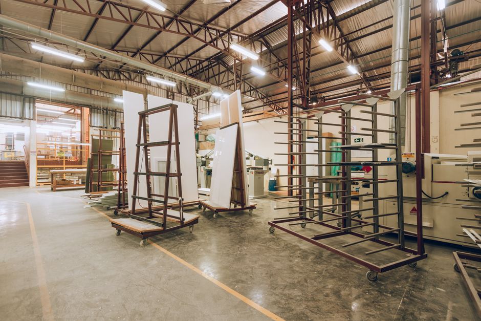 What Is a Storage Equipment Maintenance Contract?