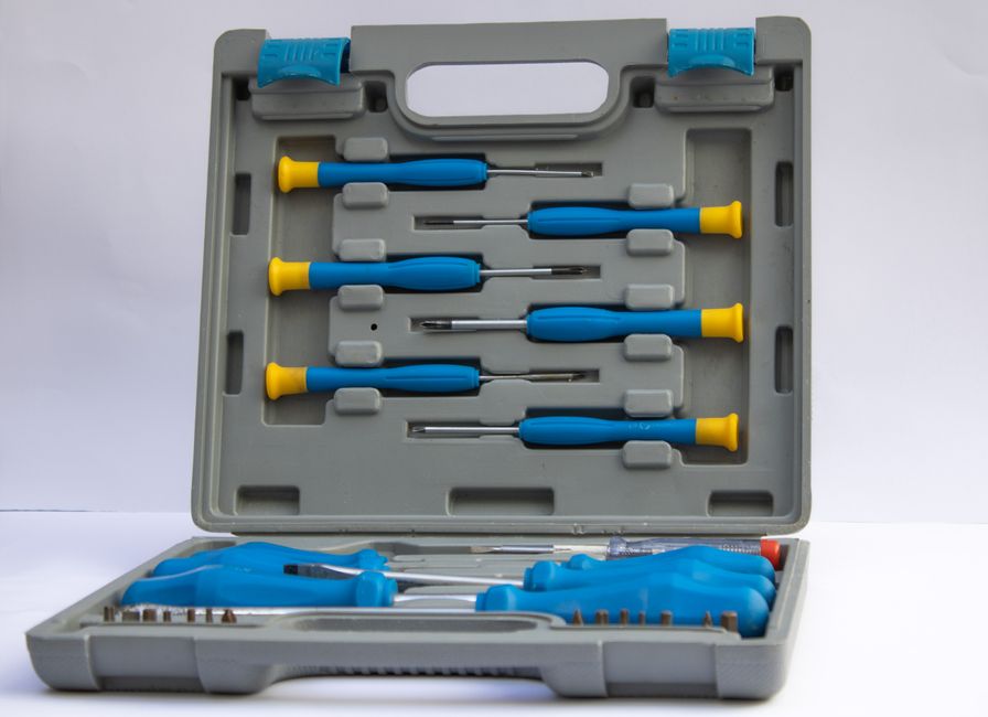 Types of Screwdrivers and Their Sizes
