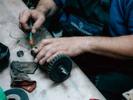 How to Maintain Hand Tools to Prevent Rust