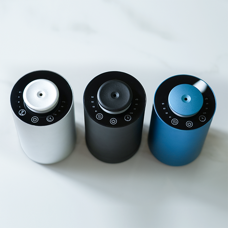 CNUS CAR ALU Portable Car Scent Diffuser, Mini USB Aroma Oil Diffuser Machine for Vehicle, Custom Logo Available