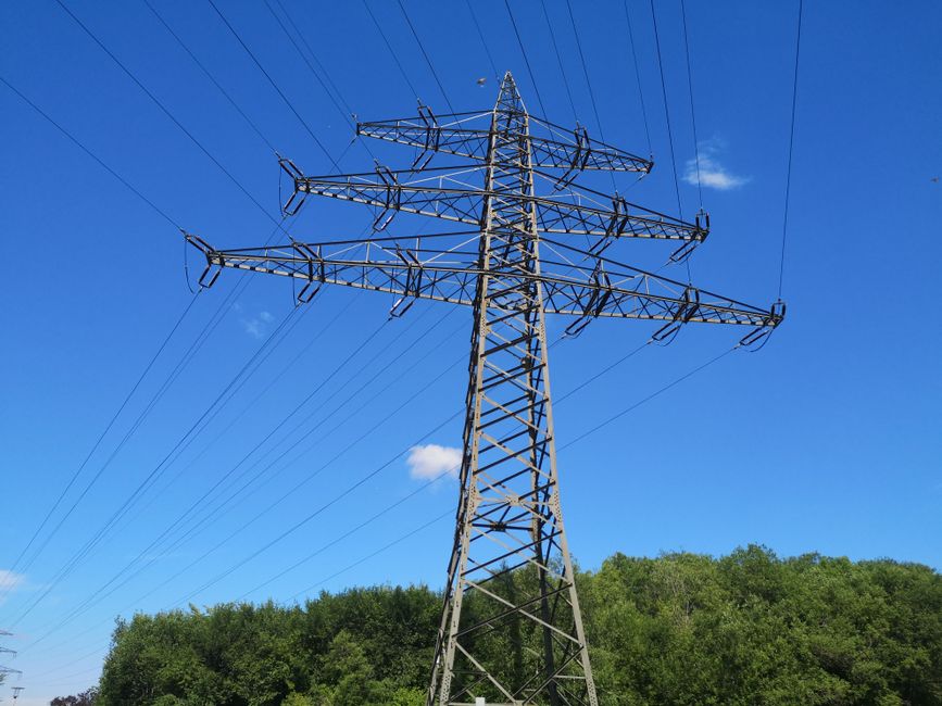 What Are Transmission Towers?