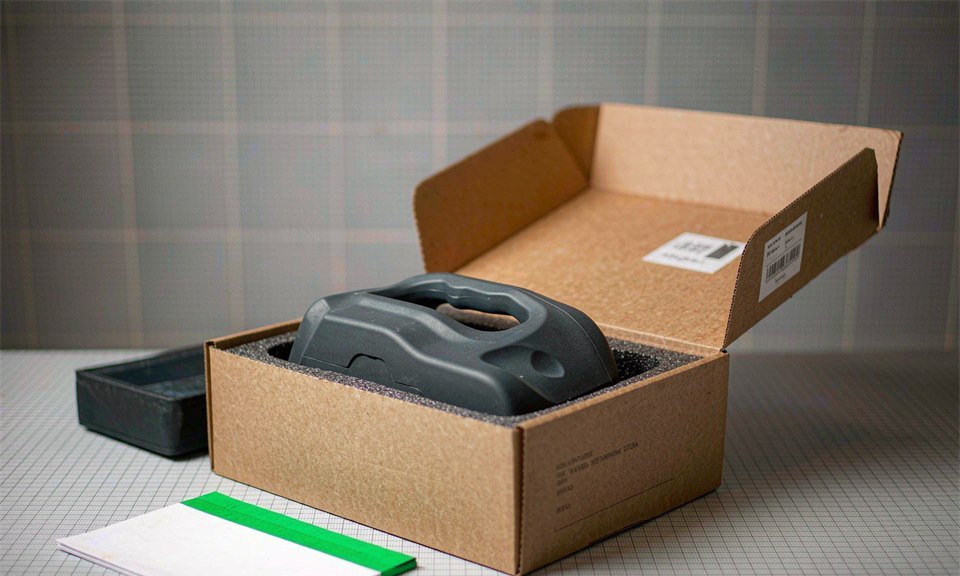 Export carton packed against the packing list with the certificate, declarations and accessory case