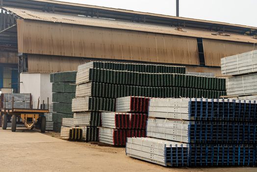 Material Handling Equipment Buying Guide 2024