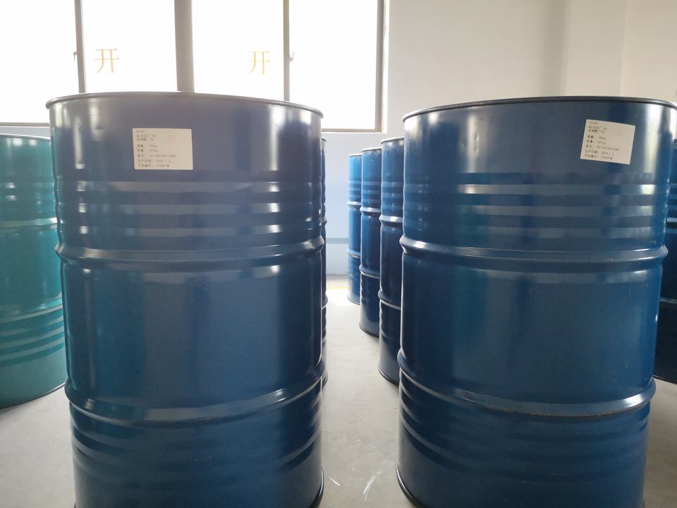 Polyglycerol Ester Emulsifier | Multifunctional W/O Liquid for Cosmetics