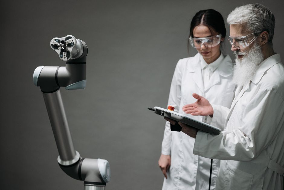 2. Digitalization and AI-Driven Supply Chains