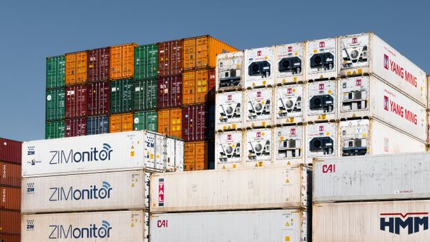 How to Choose a Reliable Chemical Raw Material Supplier